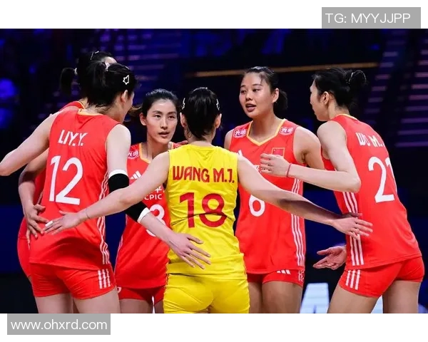 中国女排迎战荷兰女排全力争胜展现团队精神与竞技风采